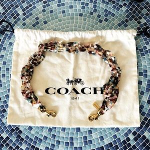 Coach Short Chain Strap With Recycled
Resin